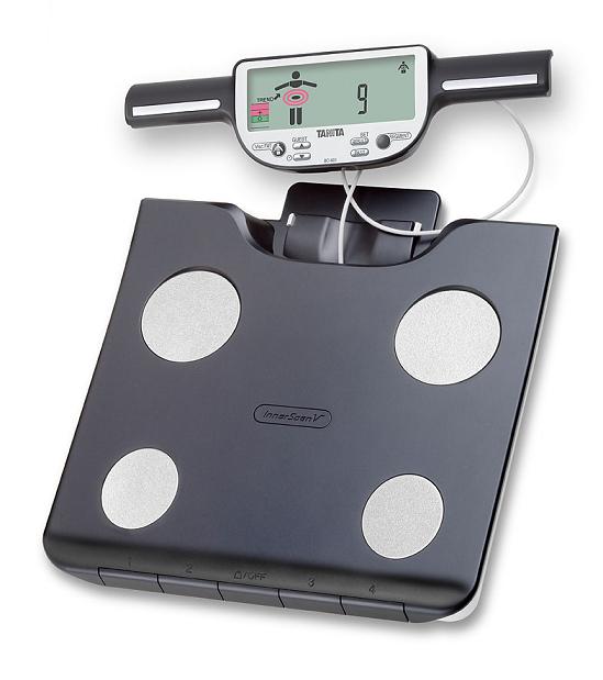 Osobní digitální váha se slotem pro SD kartu a segmentální analýzou Tanita BC-613 S